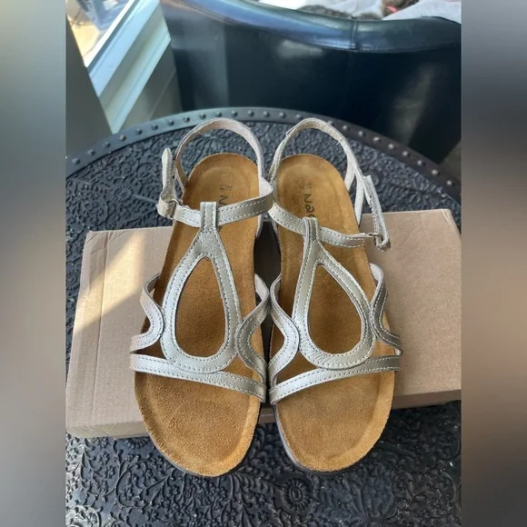 NAOT DORITH RADIANT GOLD LEATHER SANDALS 37 6 - Picture 7 of 10